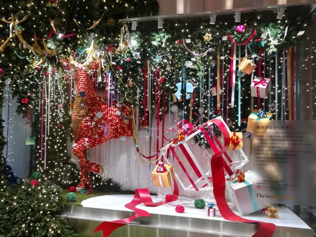 クリスマスにはリボンがいっぱい Tokyo Shindo S I C Showrooms